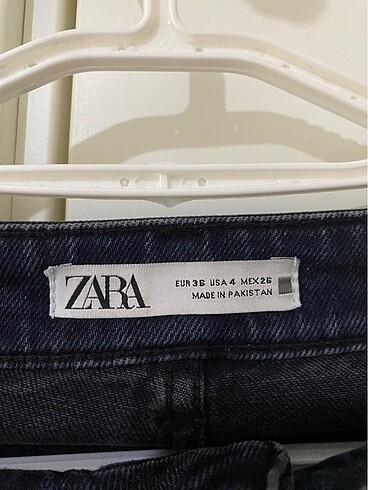 Zara Zara jean.