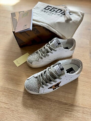 Golden Goose Deluxe Golden Goose Deluxe Sneaker