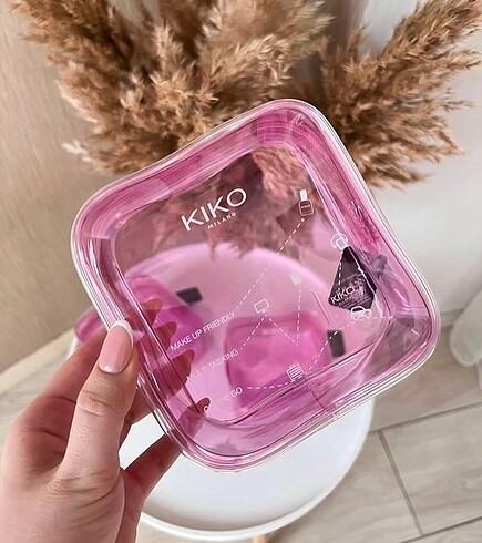 Kiko ithal makyaj çantası