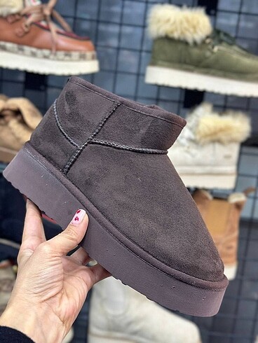39 Beden çeşitli Renk Ugg mini platform taban
