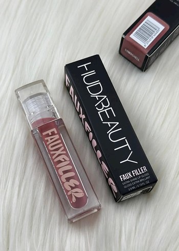 Beden pembe Renk İthal gloss/Highliter ve Allık seti