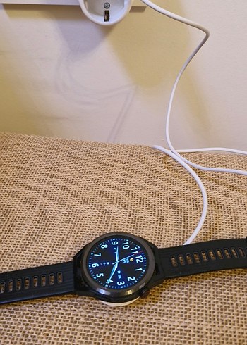Koyu renkli akıllı saat huawei watch GTt 3