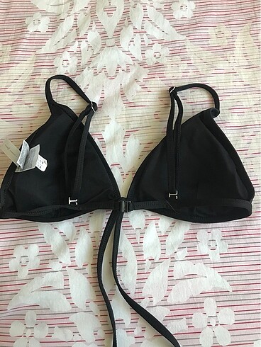 l Beden Bikini üstü