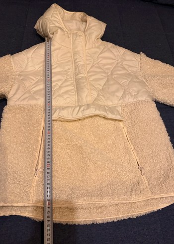 Beyaz Kapüşonlu Peluş Kadın Kışlık Mont - Görsel 2