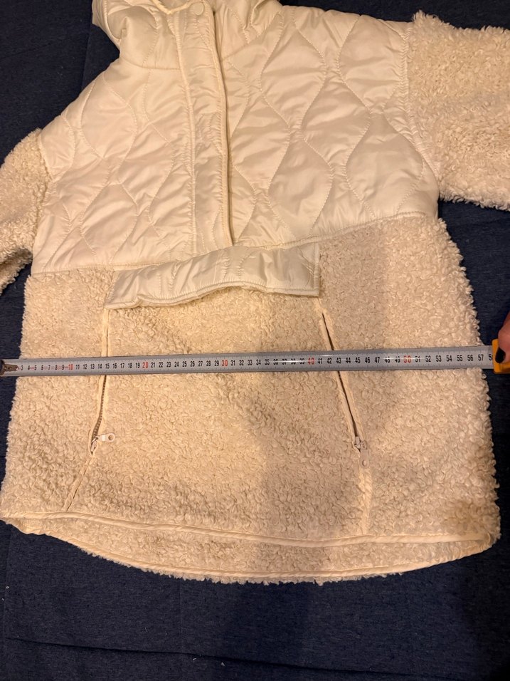 Beyaz Kapüşonlu Peluş Kadın Kışlık Mont - Görsel 3