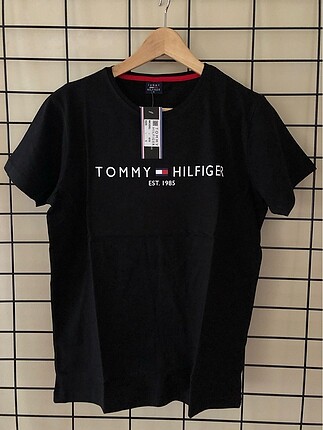 Tommy hilfiger tshirt