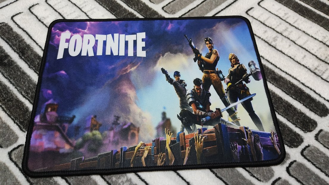 Fortnite Temalı Çok Renkli Oyun Mousepad - Görsel 2