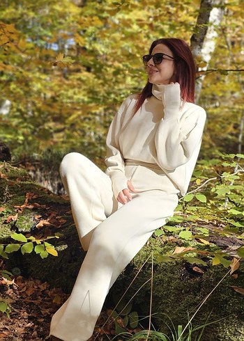 Kadın Camel Renk Yüksek Yakalı Uzun Kollu Takım - Görsel 3