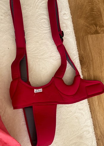 Koyu Kırmızı Bebek Taşıyıcı