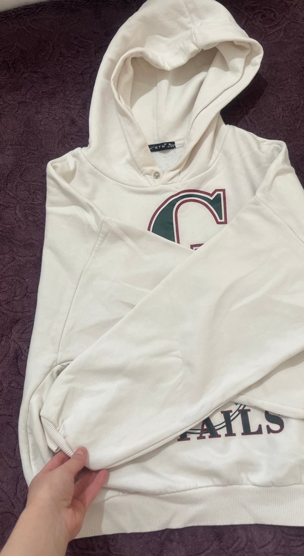 Beyaz Kapüşonlu Sweatshirt - Görsel 3