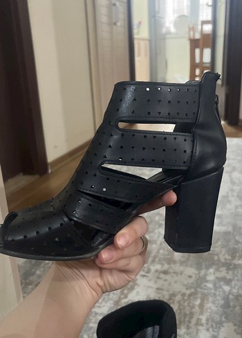 Topuklu sandalet tarzı topuklu - Görsel 3