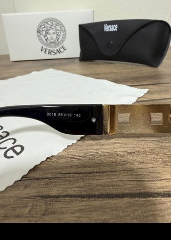 Versace Kadın Klasik Gri Camlı Altın Gözlük - Görsel 4