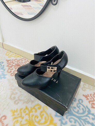 Tokalı topuklu ayakkabı - Görsel 4
