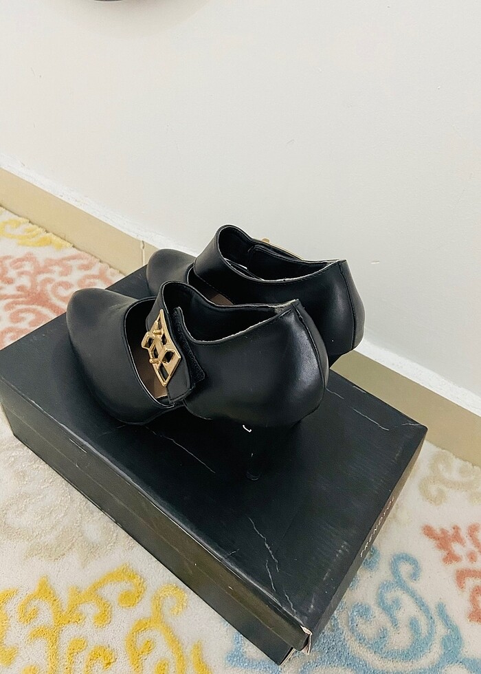 Tokalı topuklu ayakkabı - Görsel 3