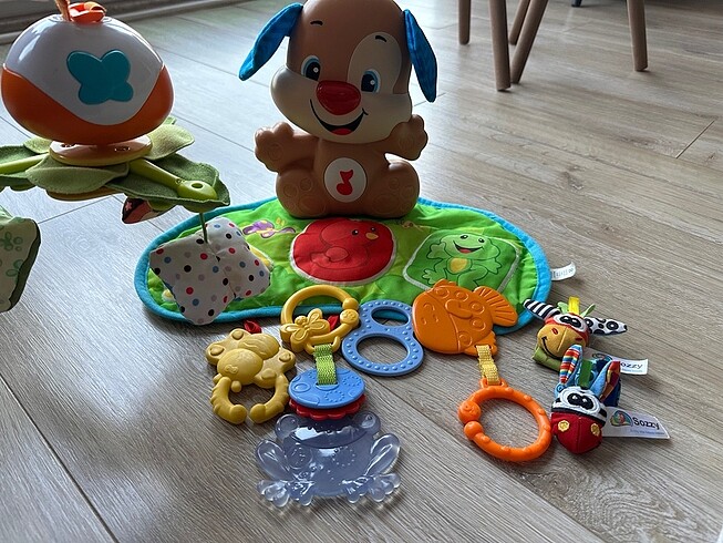 Muhtelif bebek oyuncakları