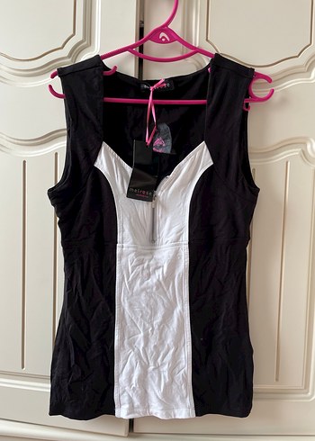 Kadın Siyah Beyaz V Yaka Fermuarlı Kolsuz tişört - Görsel 3