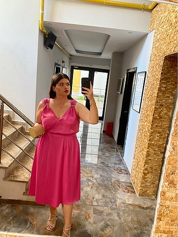 Saten pembe elbise ????