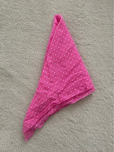 Puantiyeli bandana