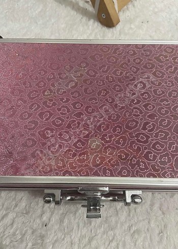 Beden Pullu Yılan Desenli Pembe Makyaj Çantası
