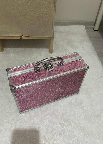 Pullu Yılan Desenli Pembe Makyaj Çantası