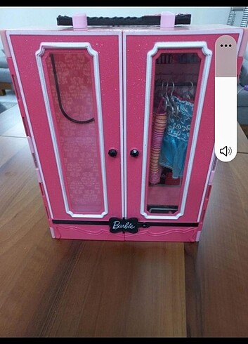 Barbie dolap