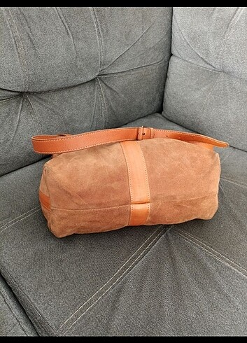  Beden kahverengi Renk Orjinal LEVI'S 25*30 CM