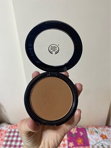 the body shop bronzer