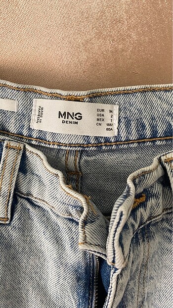 34 Beden mavi Renk Mango jean