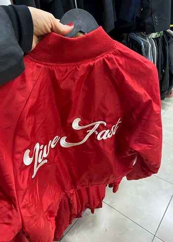 Kırmızı Fermuarlı Kadın Ceket - Görsel 2