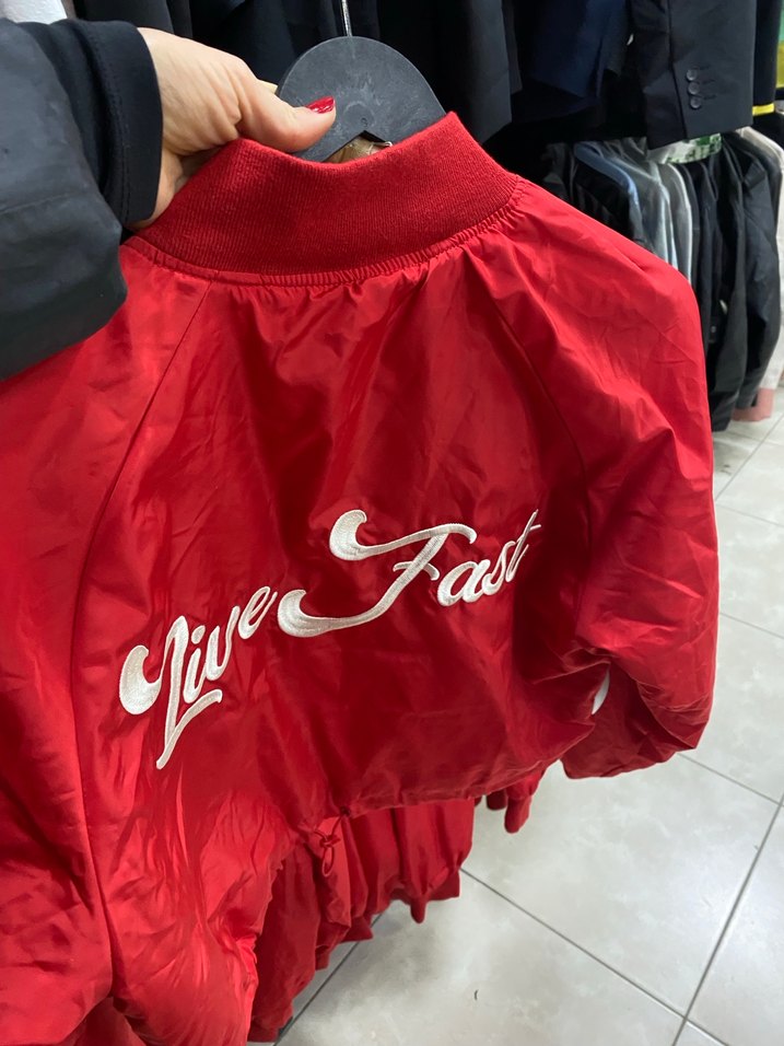 Kırmızı Fermuarlı Kadın Ceket - Görsel 2