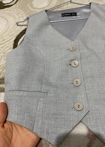 Gri Kadın Kumaş Pantolon ve Düğmeli Yelek - Görsel 3