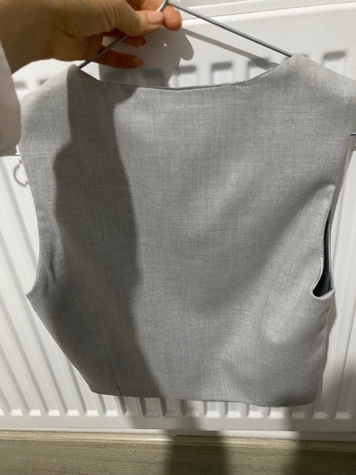 Gri Kadın Kumaş Pantolon ve Düğmeli Yelek - Görsel 5