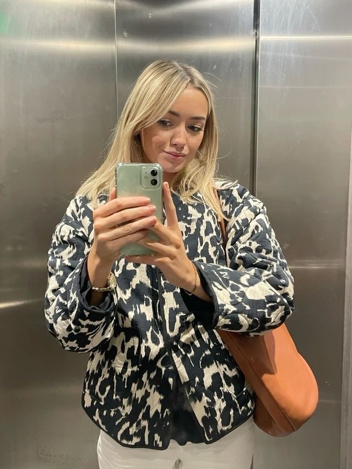 Kadın Siyah Detaylı Ceket - Görsel 3