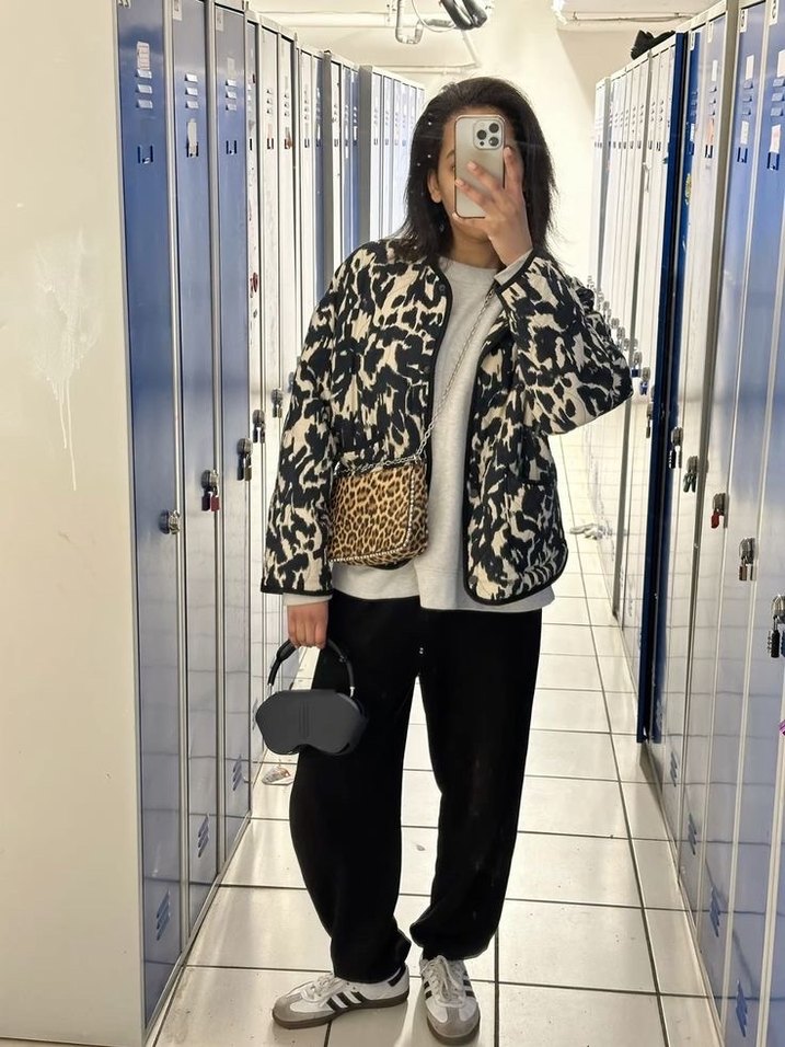 Kadın Siyah Detaylı Ceket - Görsel 2