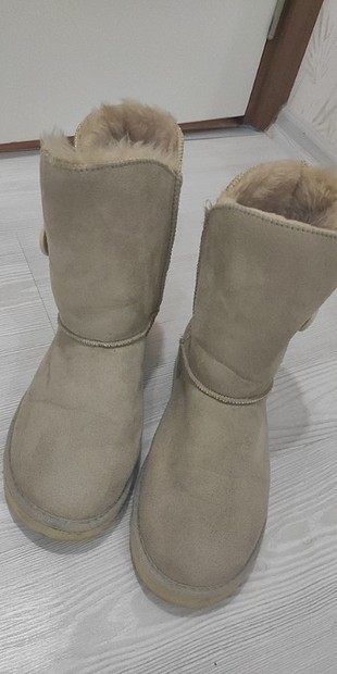 Kadın bej ugg