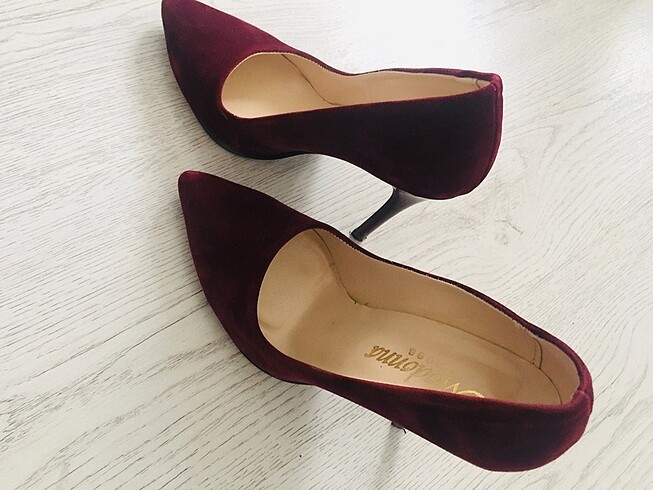 Diğer Stiletto