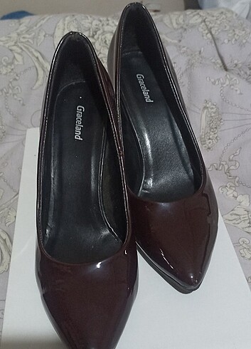 Bordo Stiletto