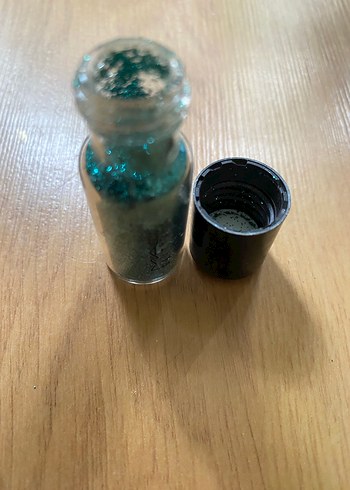 Mac pigment Parlak Turkuaz far glitter sim - Görsel 3