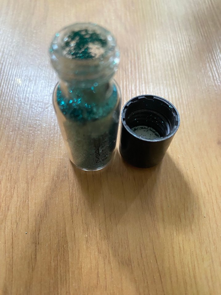 Mac pigment Parlak Turkuaz far glitter sim - Görsel 3