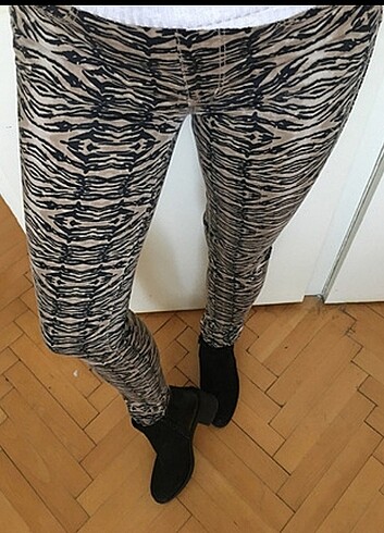 xs Beden Stradivarius strech tayt pantolon