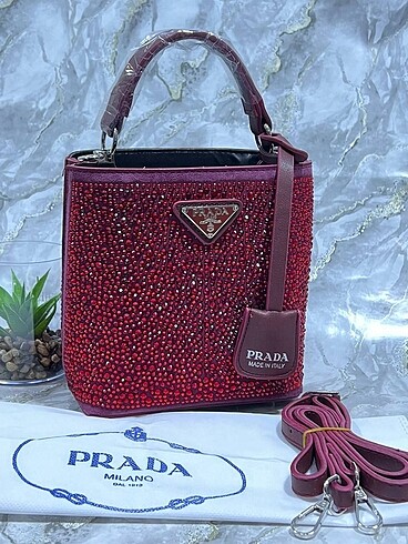 Prada Prada çanta