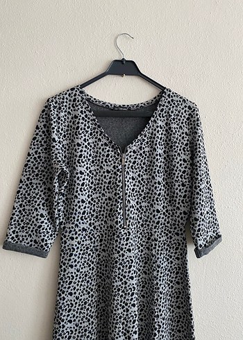 l Beden Gri Zebra Desenli Elbise