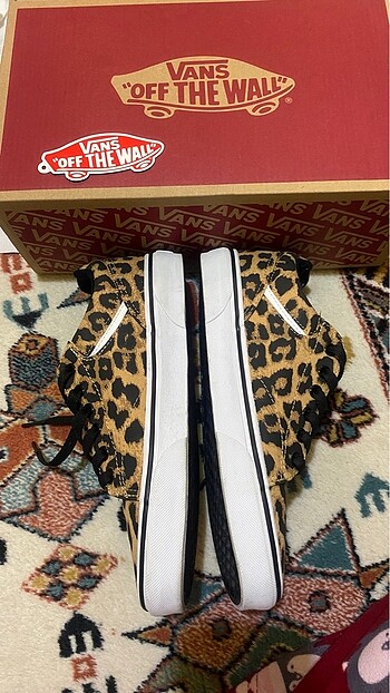 38,5 Beden Leopar vans ayakkabı
