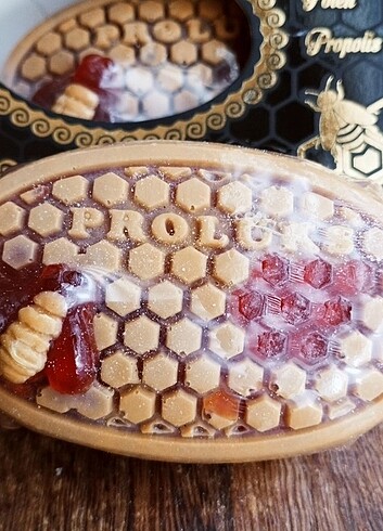 Arısütlü propolisli sabun - Görsel 3