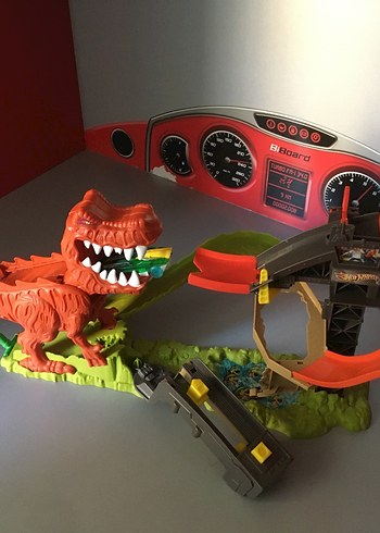 Kırmızı Dinozor ve Yarış Seti Oyuncak Araba hot wheels  set - Görsel 4