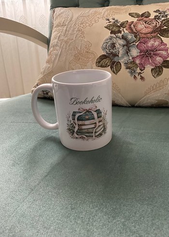 Beyaz "Bookoholic" Desenli Pastel Kupa - Görsel 4