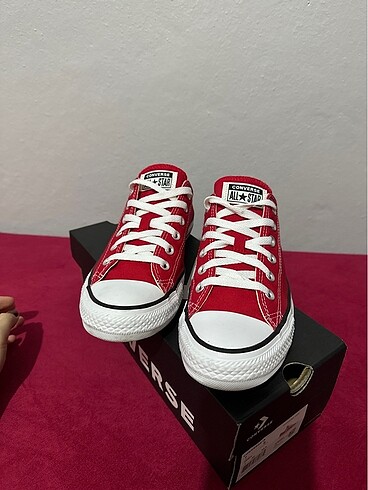 KIRMIZI CONVERSE