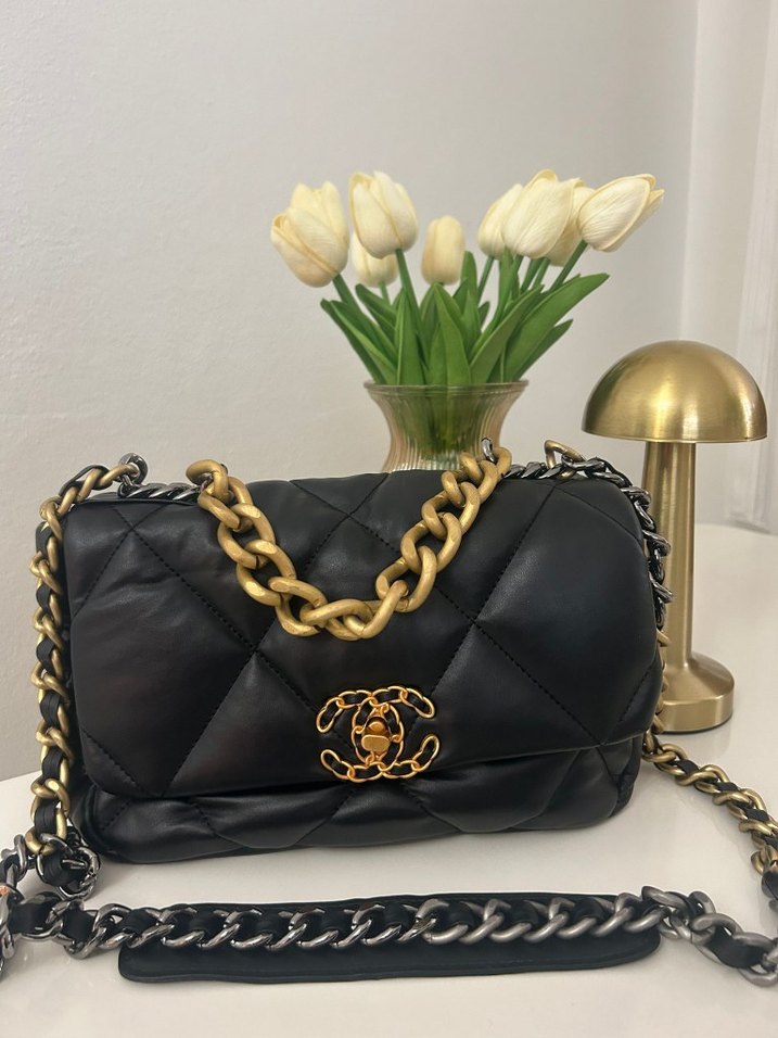 Zincir Detaylı Siyah Deri Kadın Çanta - Görsel 3