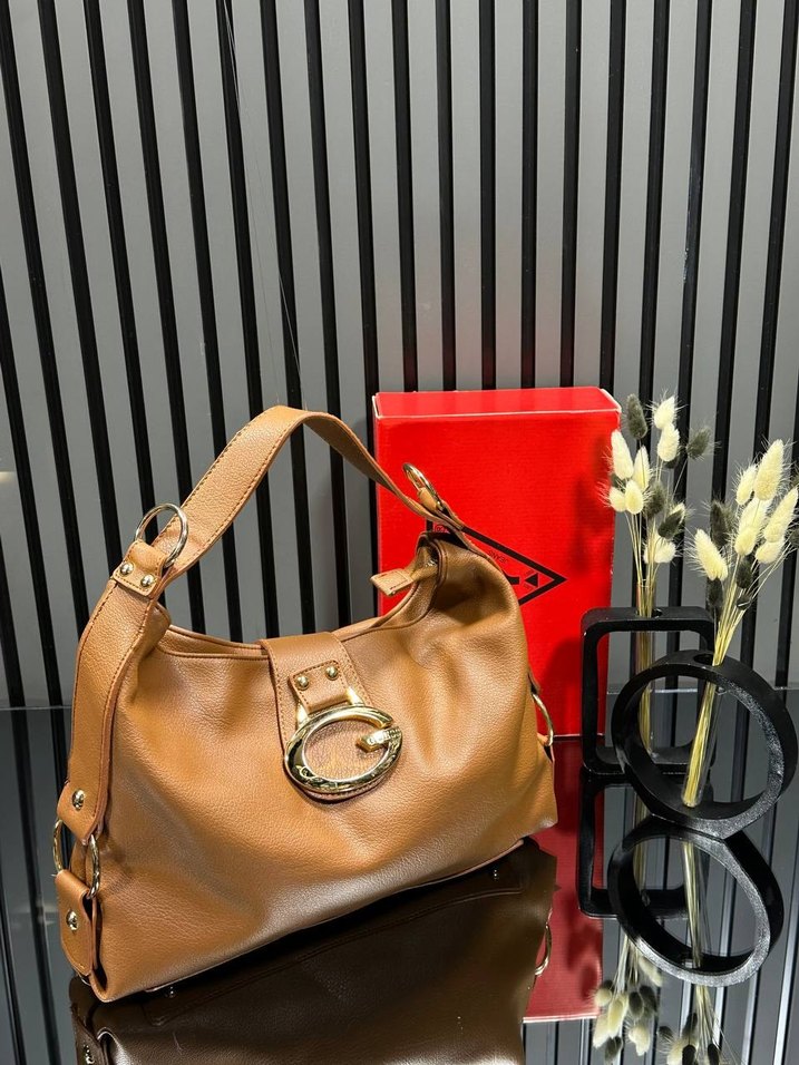 Tokalı Siyah Deri Kadın Omuz Çantası - Görsel 4