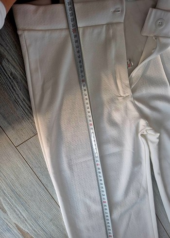 Beyaz Midi Kumaş Pantolon, Kemerli, Rahat Kesim - Görsel 10